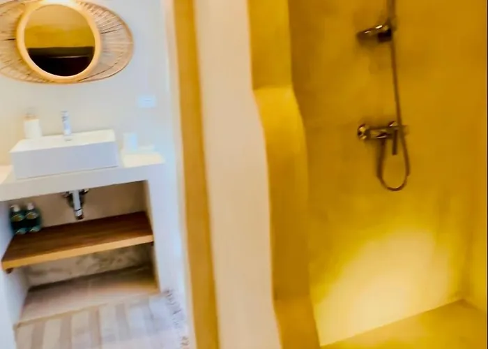 Infinity - Cycladic Experience * Spongano